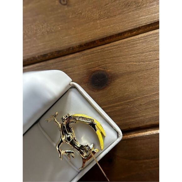 Gerry’s signed roadrunner brooch pin - Picture 4 of 9